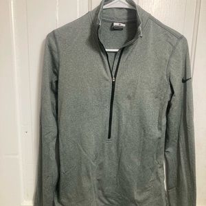 ⚡️ Nike Fri fit pullover size medium